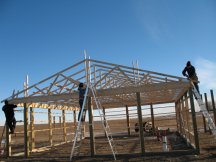 The final truss goes up