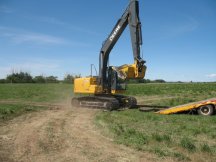Loading up the trackhoe