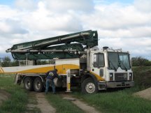 Setting up the concrete pump